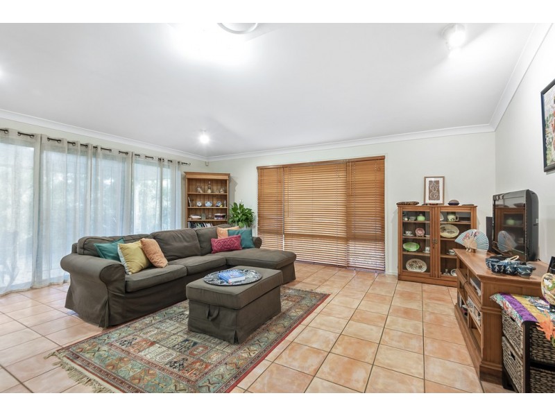 34 Cardwell St, Forest Lake QLD 4078