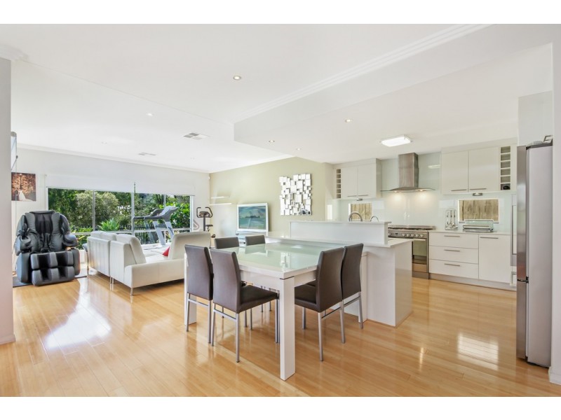 10 Cayman Pl, Forest Lake QLD 4078