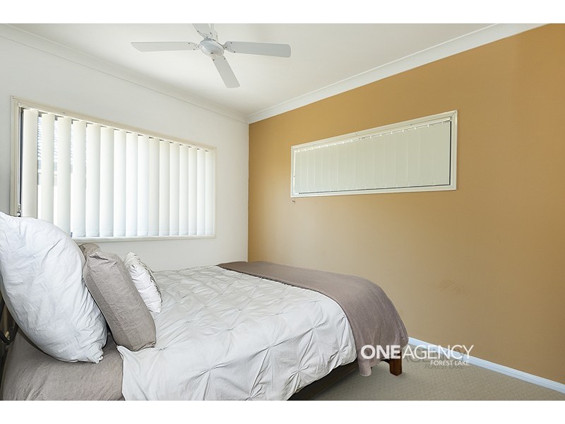 21 Santa Cruz Place, Forest Lake QLD 4078