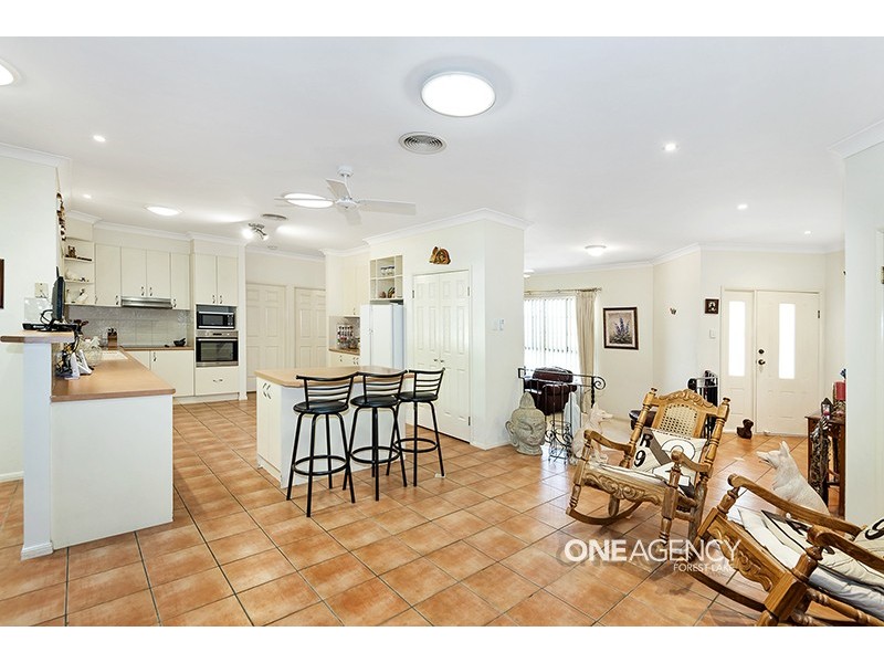 21 Santa Cruz Place, Forest Lake QLD 4078