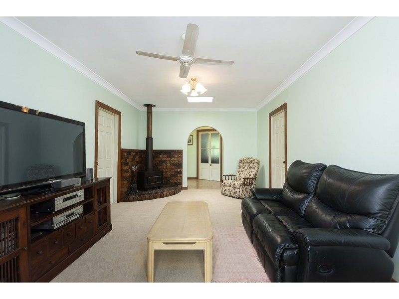 11a Old Logan Road, Gailes QLD 4300