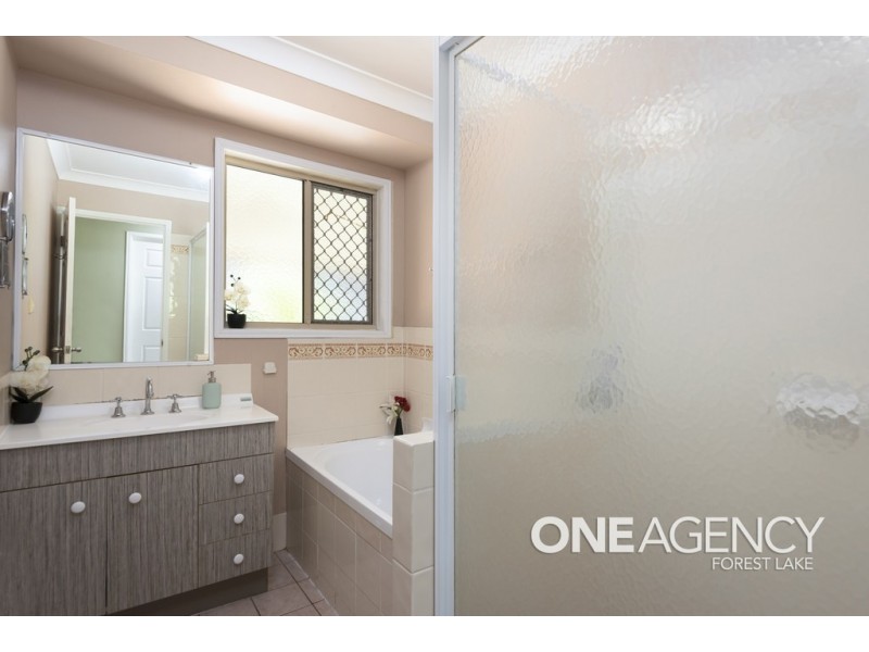 17 Potoroo Place, Doolandella QLD 4077