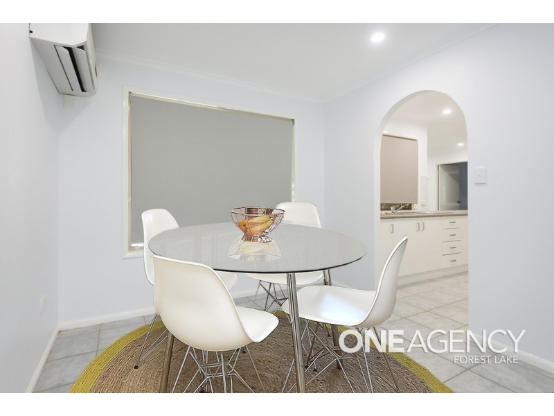 15 Kookaburra Pl, Doolandella QLD 4077