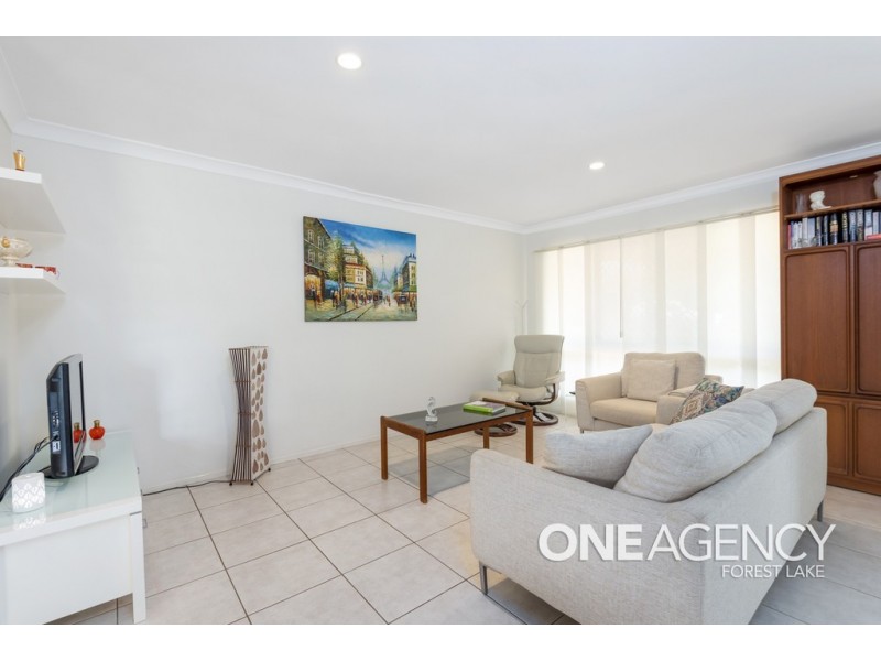 10 Gracemere Place, Forest Lake QLD 4078