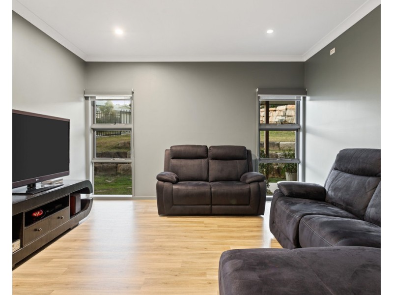 5 Zechariah Way, Augustine Heights QLD 4300