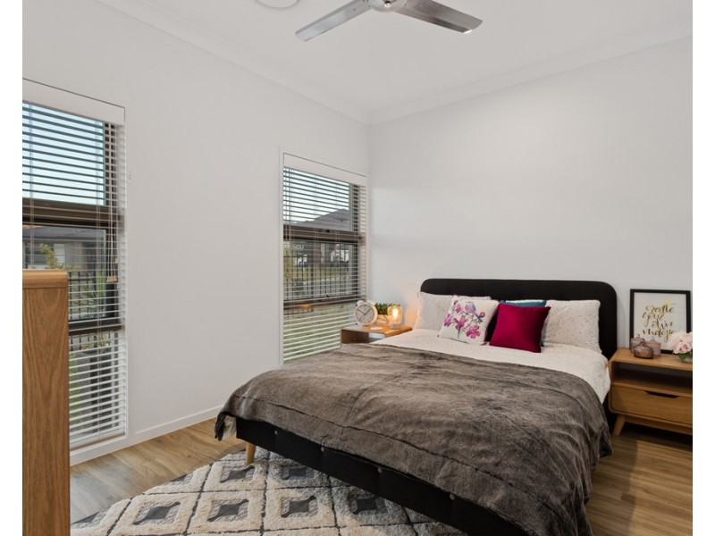 5 Zechariah Way, Augustine Heights QLD 4300