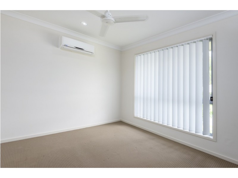 40 Whipbird Street, Bellbird Park QLD 4300