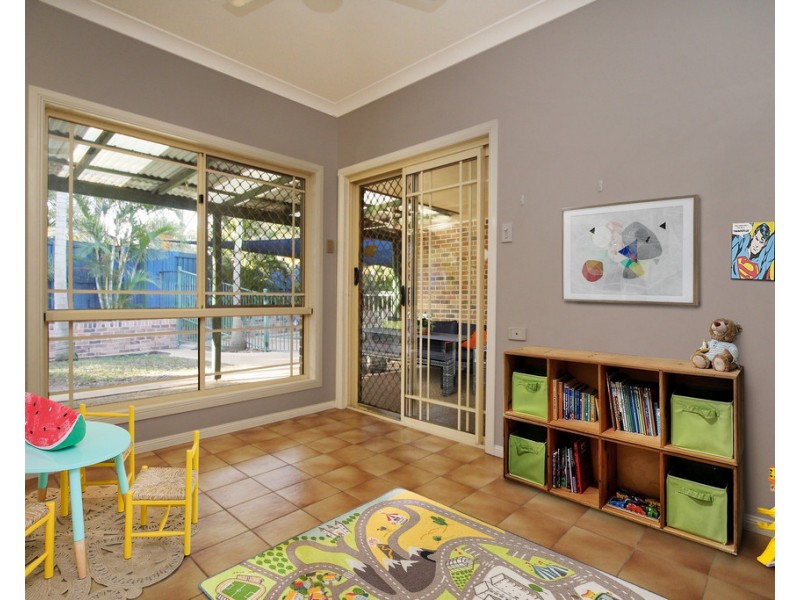 18 Ibis Circuit, Forest Lake QLD 4078