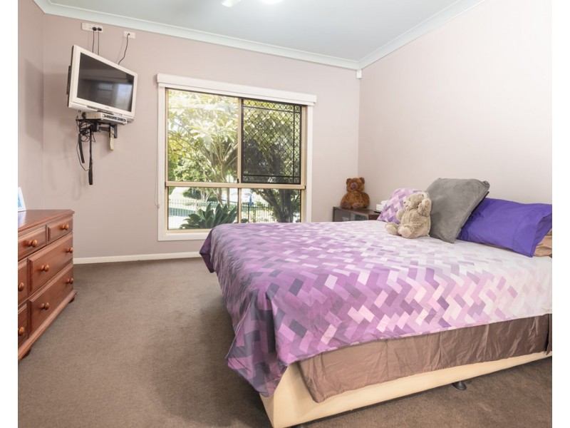 18 Ibis Circuit, Forest Lake QLD 4078