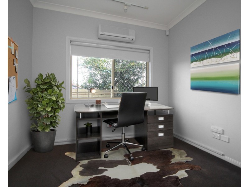 18 Ibis Circuit, Forest Lake QLD 4078