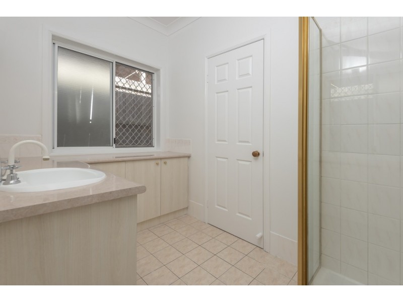 9 Prospect Crescent, Forest Lake QLD 4078