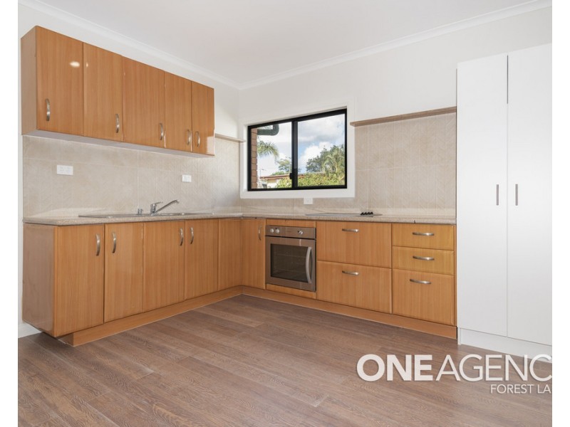 1076 Oxley Road, Oxley QLD 4075
