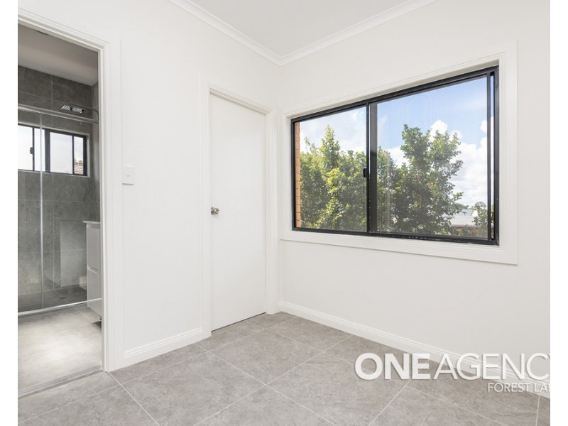 1076 Oxley Road, Oxley QLD 4075