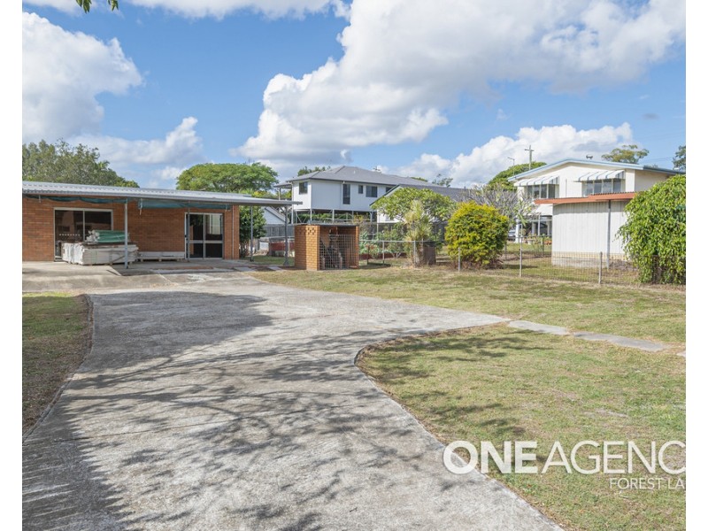 1076 Oxley Road, Oxley QLD 4075