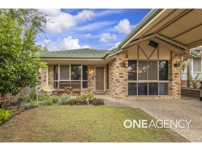 13 Honeysuckle Pl, Forest Lake QLD 4078