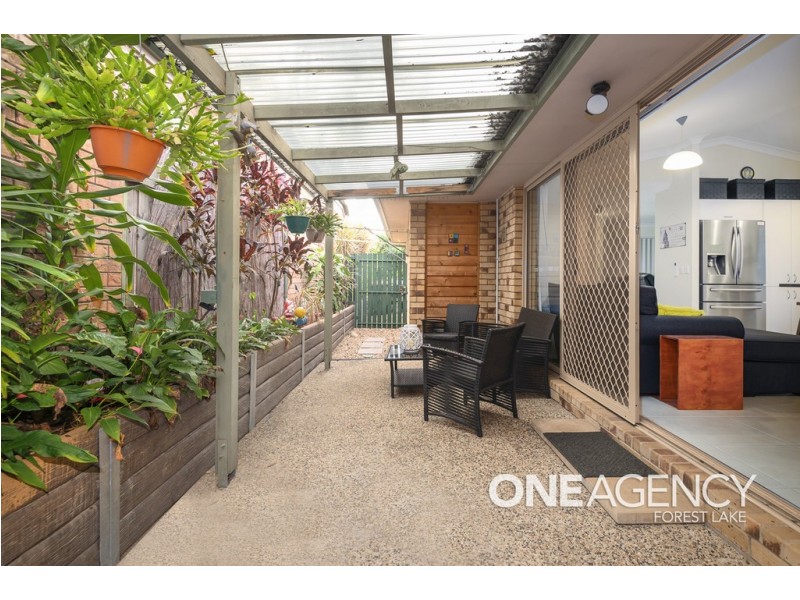 13 Honeysuckle Pl, Forest Lake QLD 4078