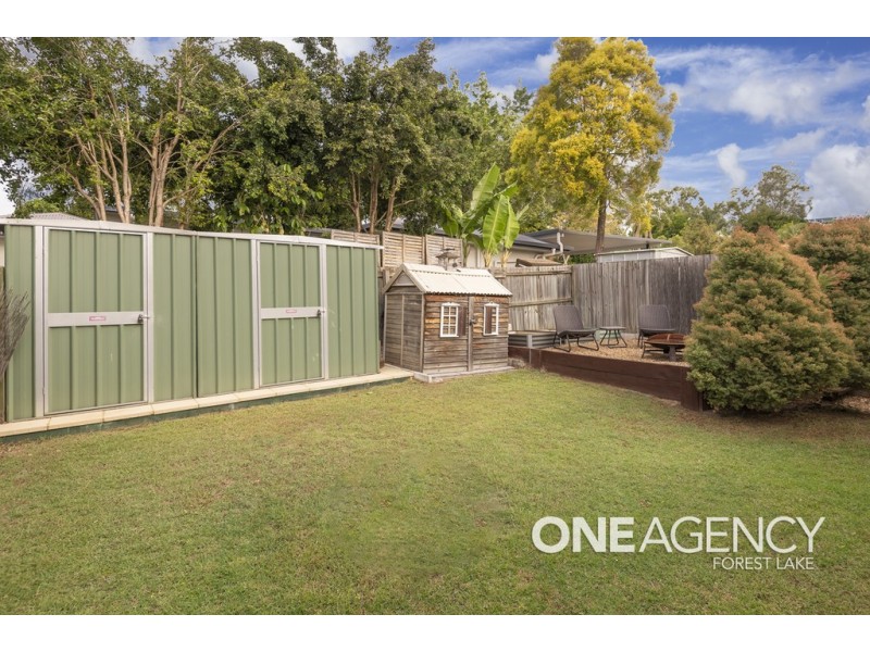 13 Honeysuckle Pl, Forest Lake QLD 4078
