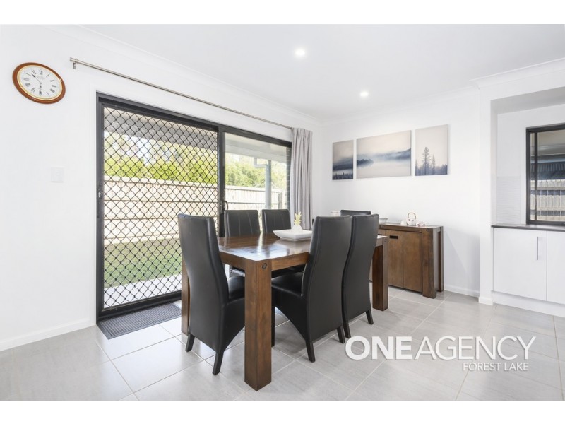 44 Invergarry Circuit, Heathwood QLD 4110