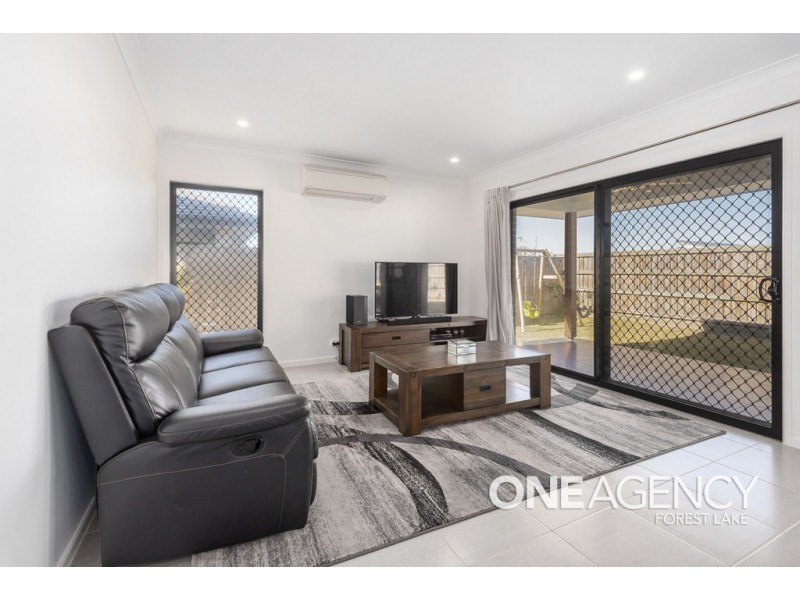 44 Invergarry Circuit, Heathwood QLD 4110