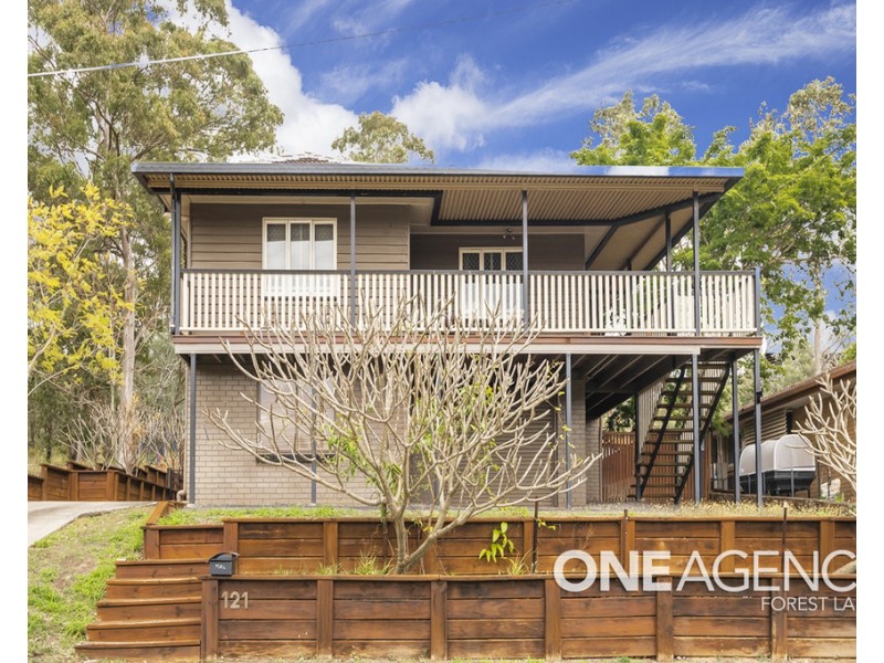 121 Messines Ridge Road, Holland Park West QLD 4121