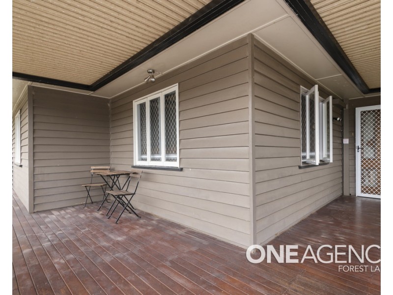 121 Messines Ridge Road, Holland Park West QLD 4121