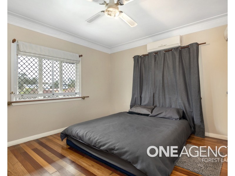 121 Messines Ridge Road, Holland Park West QLD 4121