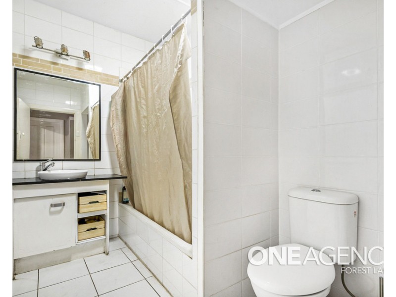 121 Messines Ridge Road, Holland Park West QLD 4121