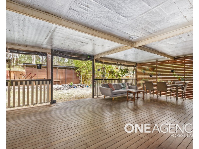 121 Messines Ridge Road, Holland Park West QLD 4121