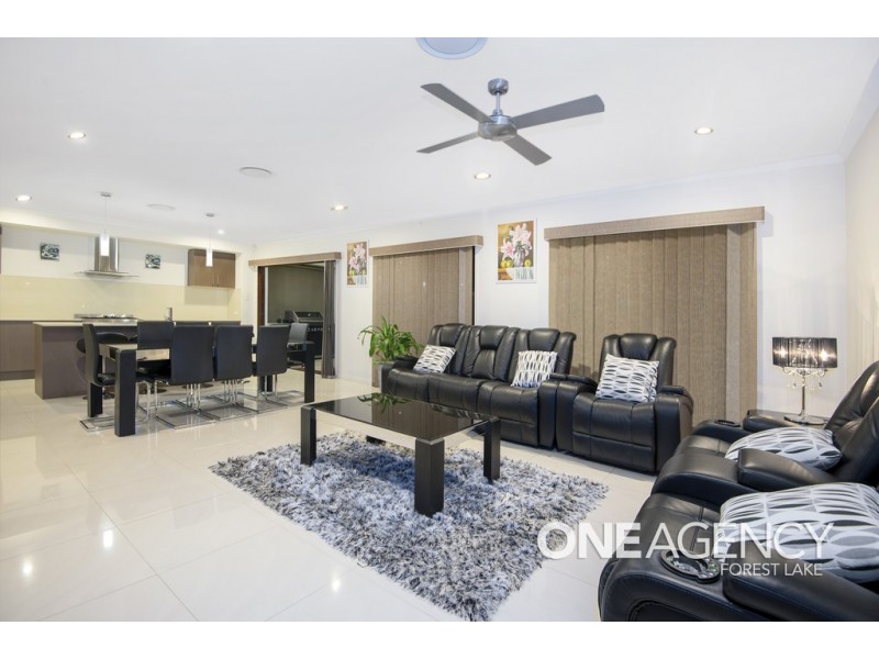 6 Heysen Close, Doolandella QLD 4077