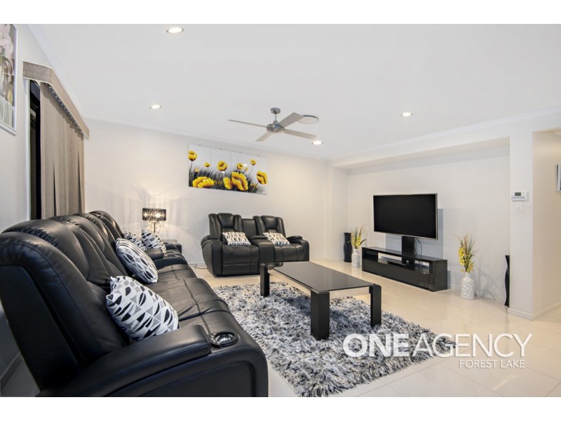 6 Heysen Close, Doolandella QLD 4077