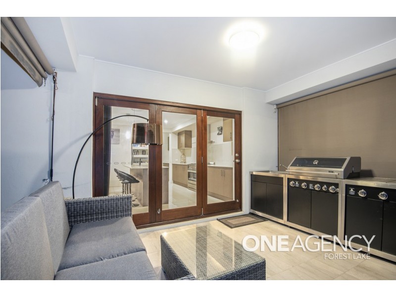 6 Heysen Close, Doolandella QLD 4077