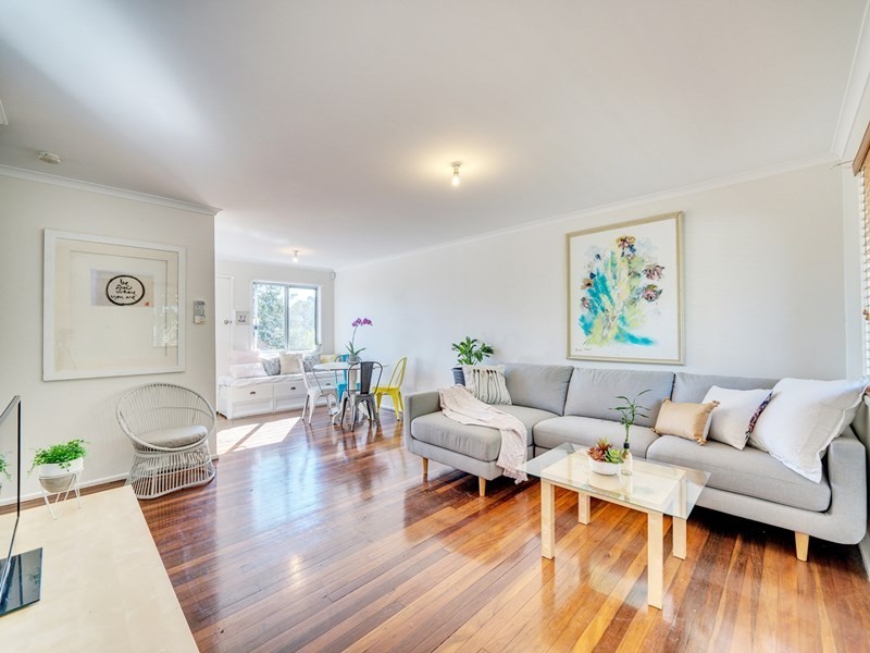 87 Redbank Plains Road, Goodna QLD 4300