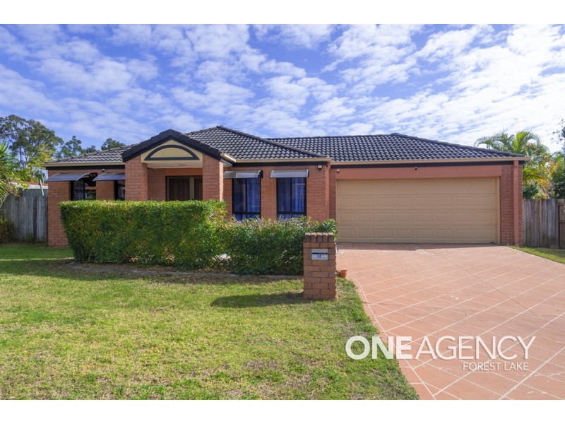 12 Hannam Crescent, Forest Lake QLD 4078