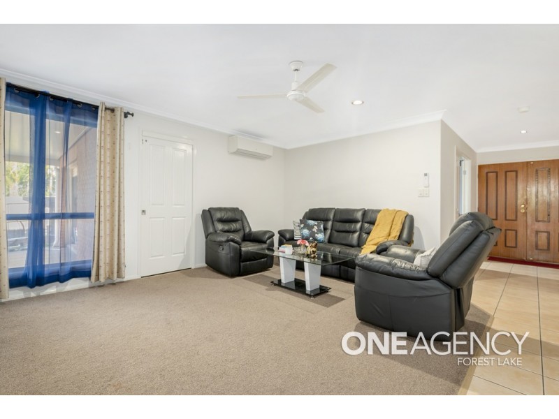 12 Hannam Crescent, Forest Lake QLD 4078