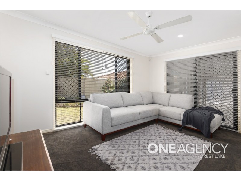 6 Agostino Close, Doolandella QLD 4077