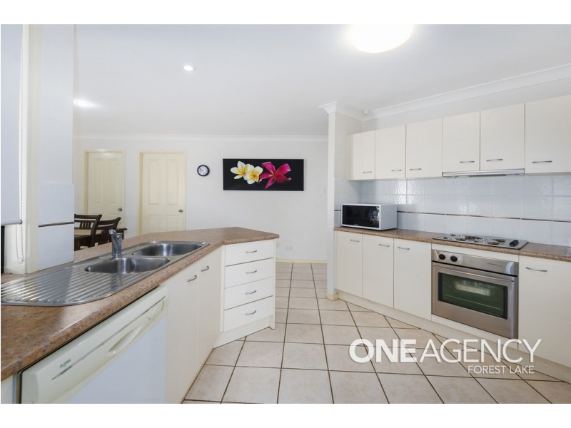 6 Agostino Close, Doolandella QLD 4077