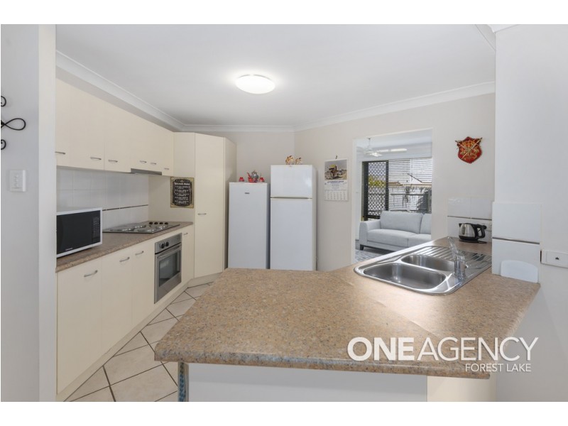 6 Agostino Close, Doolandella QLD 4077