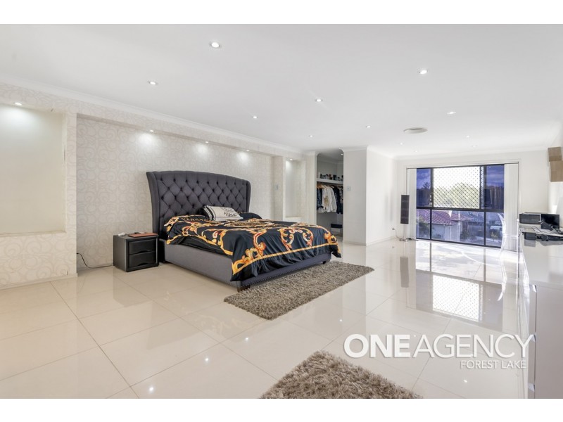 8 Armisfield Street, Doolandella QLD 4077