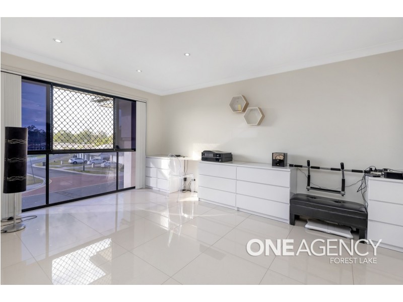 8 Armisfield Street, Doolandella QLD 4077