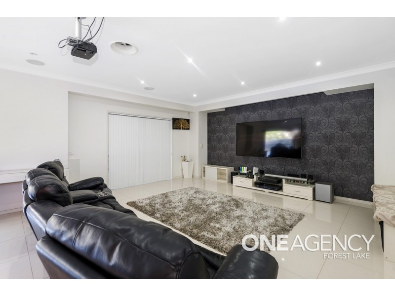 8 Armisfield Street, Doolandella QLD 4077