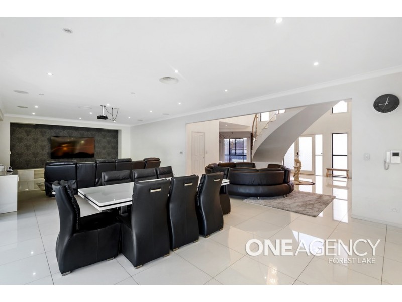 8 Armisfield Street, Doolandella QLD 4077