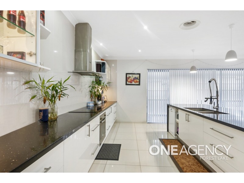 8 Armisfield Street, Doolandella QLD 4077