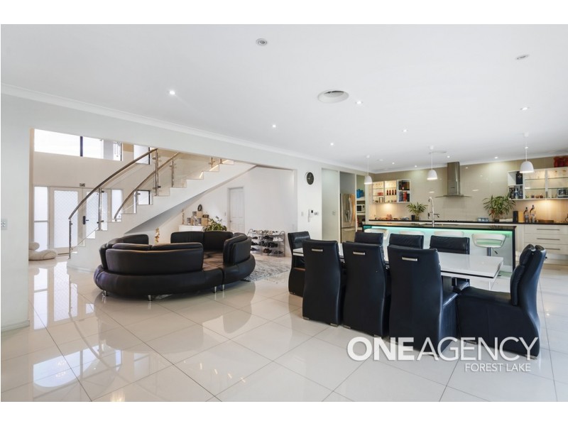 8 Armisfield Street, Doolandella QLD 4077