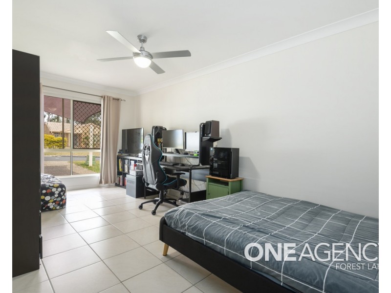 26 Clarendon Circuit, Forest Lake QLD 4078