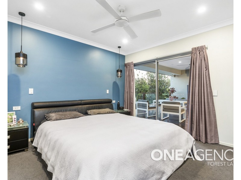 12 Sevenhill Place, Doolandella QLD 4077