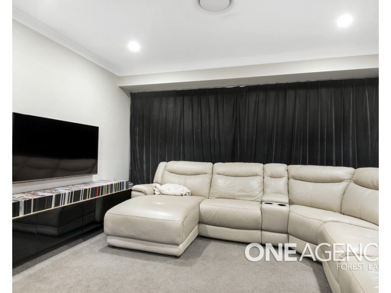 12 Sevenhill Place, Doolandella QLD 4077