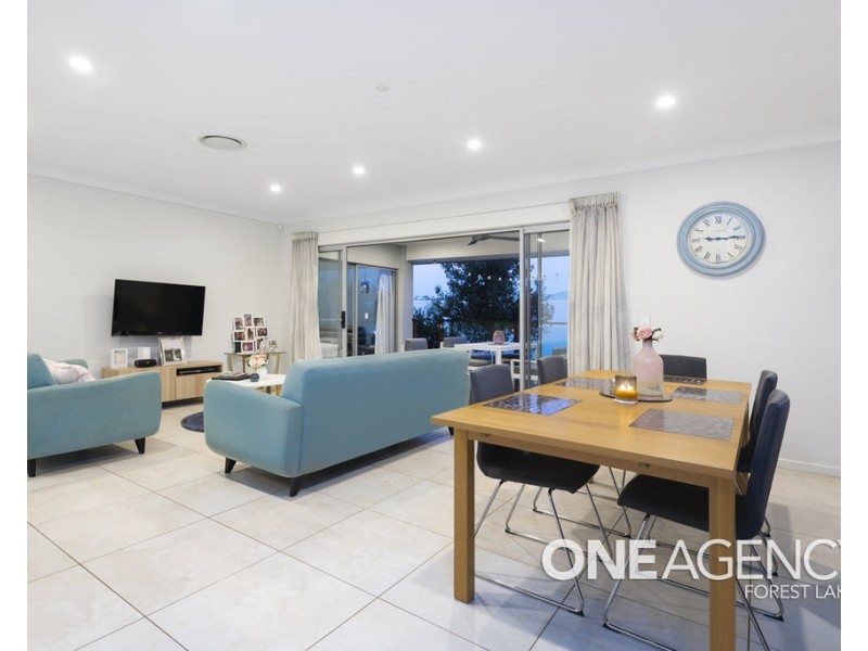 12 Sevenhill Place, Doolandella QLD 4077