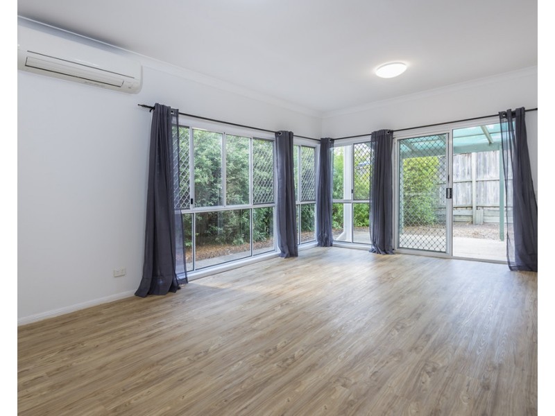 9 Prospect Crescent, Forest Lake QLD 4078