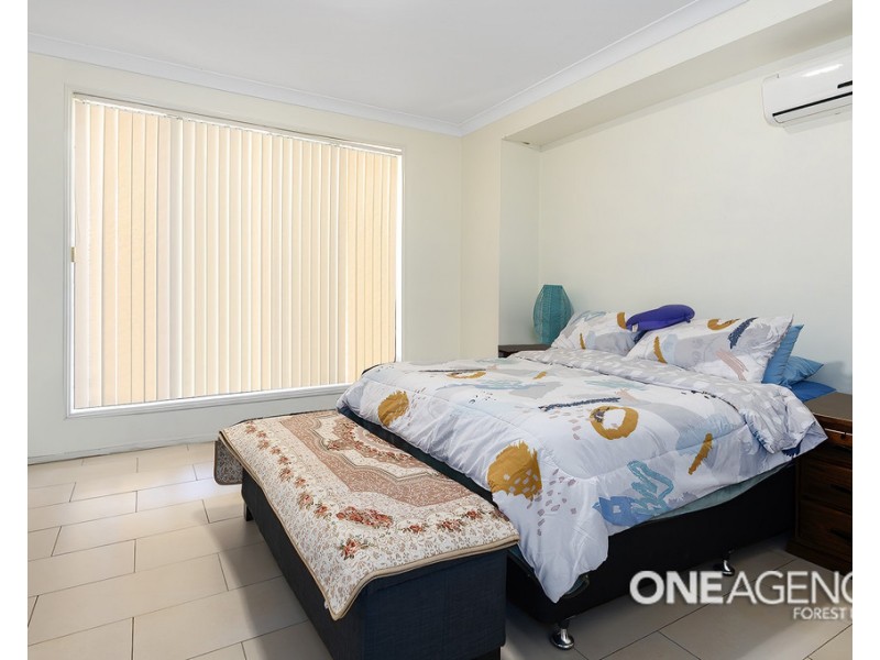 12 Admiral Crescent, Springfield Lakes QLD 4300