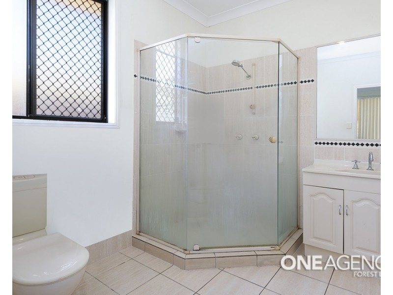 12 Admiral Crescent, Springfield Lakes QLD 4300